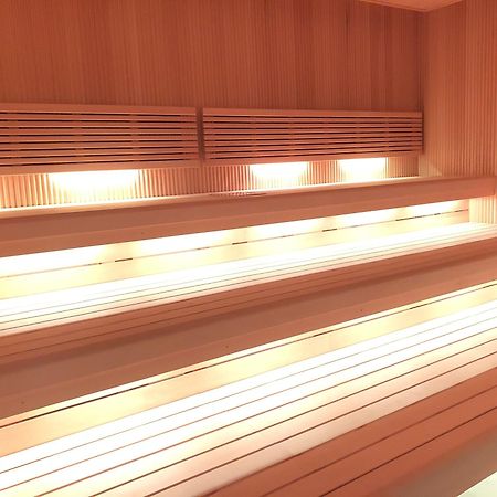 Capsule Inn Osaka - Caters To Men מראה חיצוני תמונה