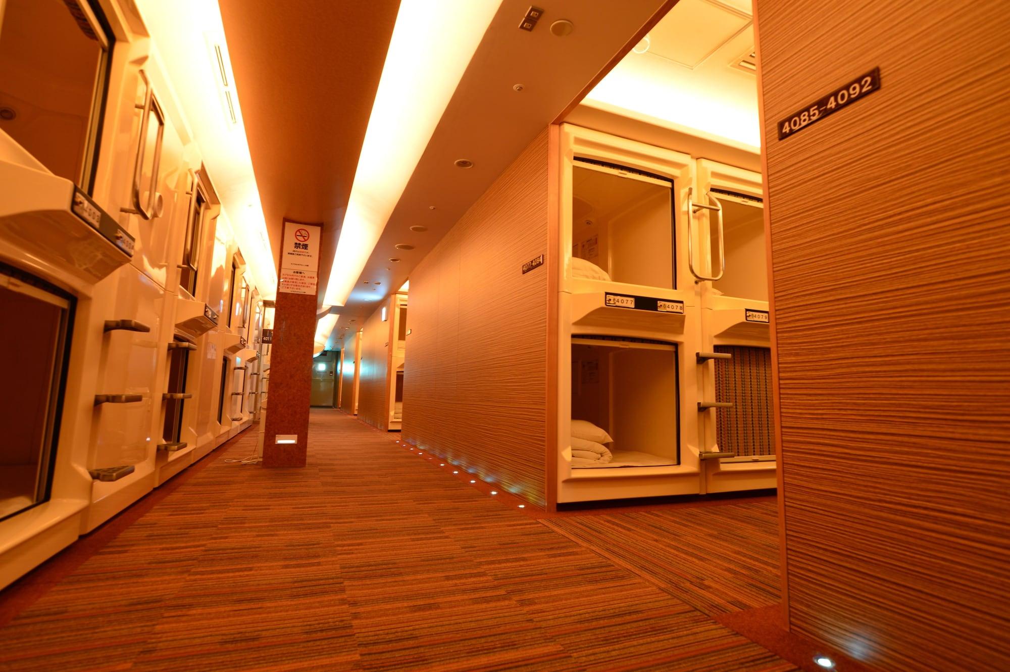 Capsule Inn Osaka - Caters To Men מראה חיצוני תמונה