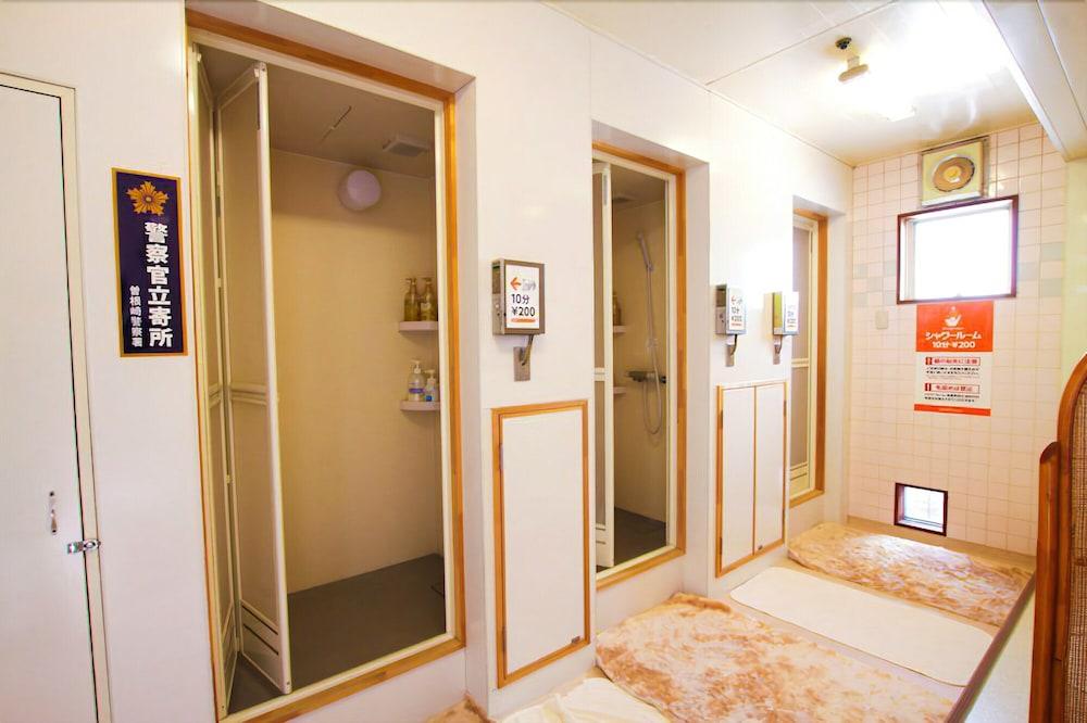 Capsule Inn Osaka - Caters To Men מראה חיצוני תמונה
