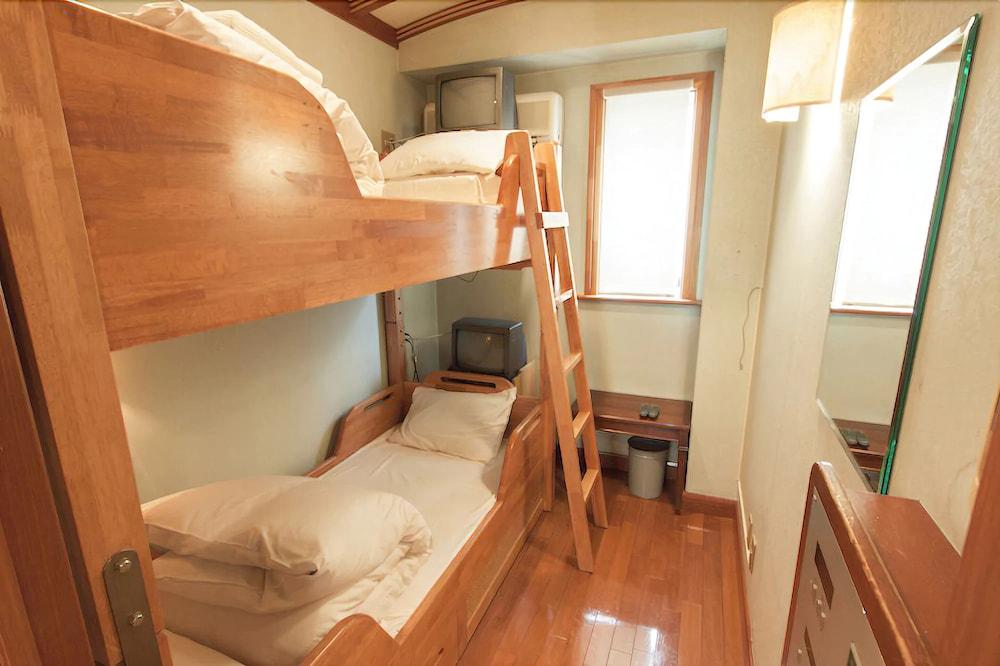 Capsule Inn Osaka - Caters To Men מראה חיצוני תמונה