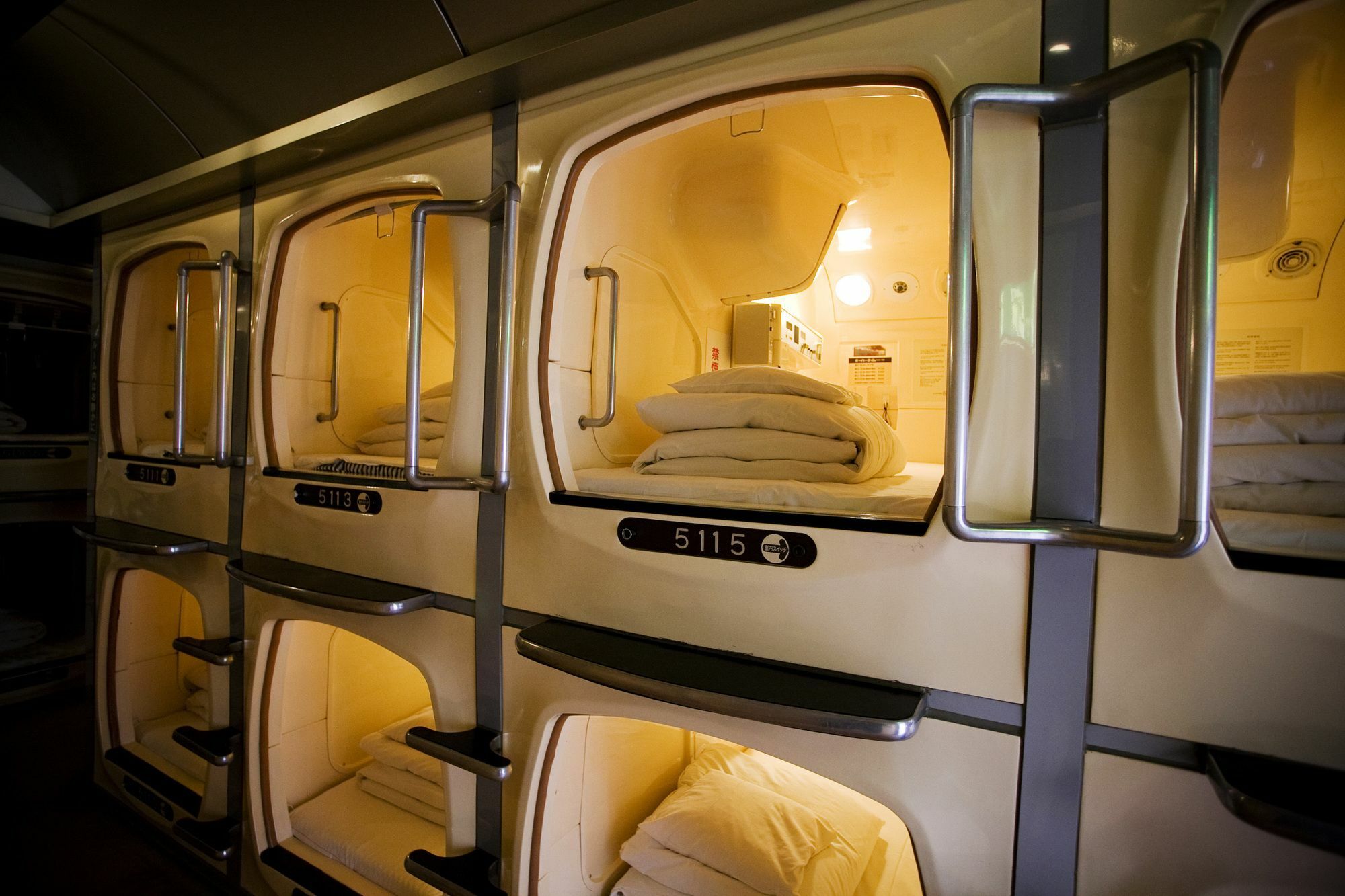 Capsule Inn Osaka - Caters To Men מראה חיצוני תמונה